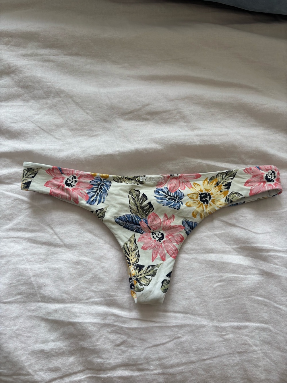 Bikini bottoms - Picture 2 of 2